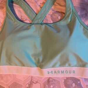 Green UnderArmour padded mid-cross back sports bra (3x)